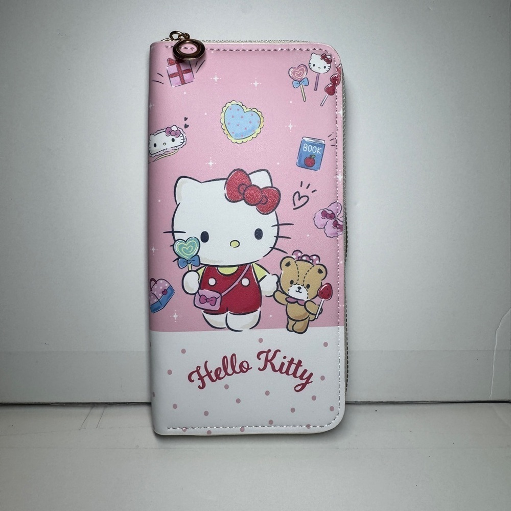 Hello Kitty Pink Wallet with Cute Design
